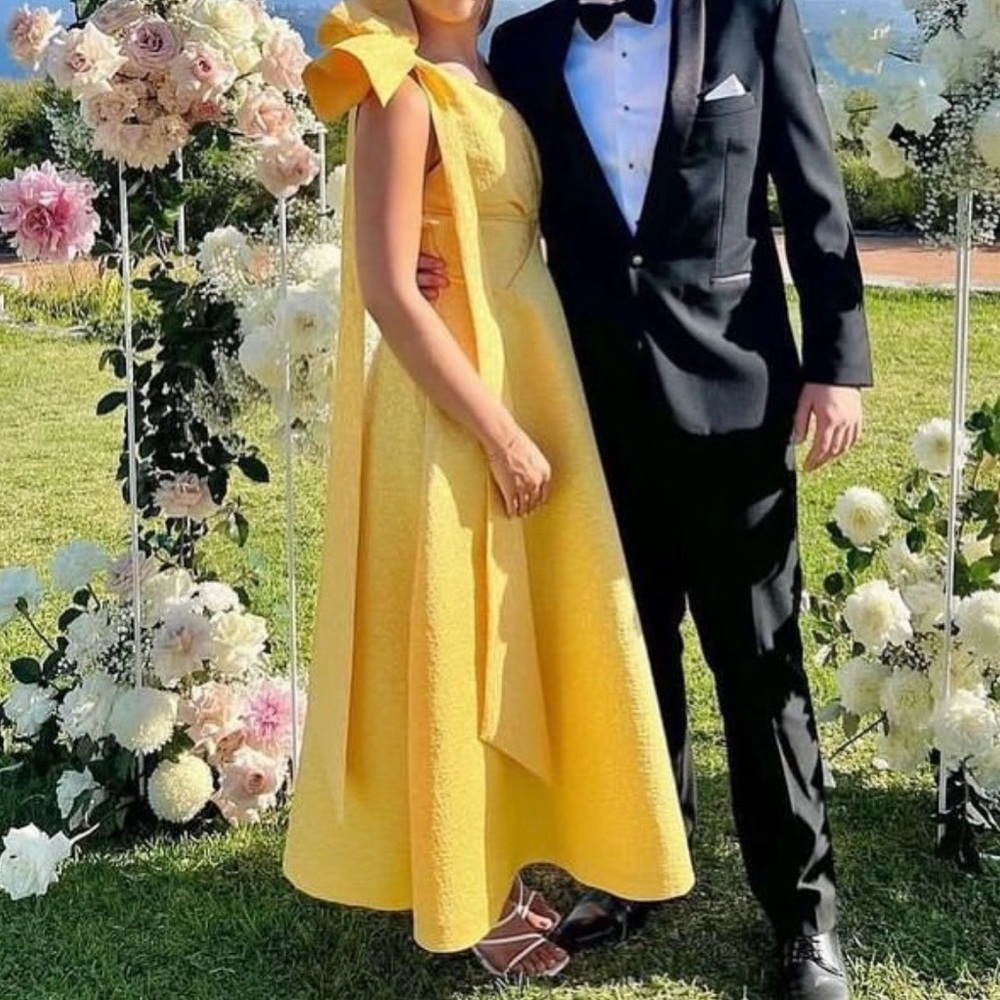 Rachel Gilbert One-Shoulder Yellow Textured Maxi Dress with Bow